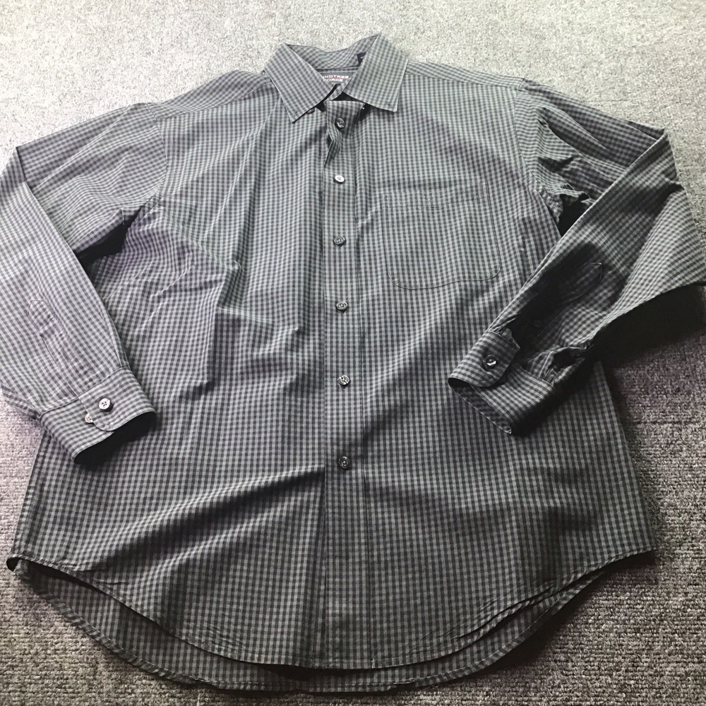 Roundtree And Yorke Button Down Plaid Long Sleeve Men's Shirt Size Medium